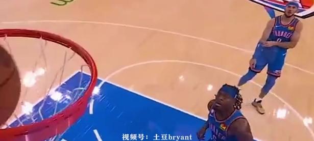 雷电竞-杜兰特意外战胜中国队，比赛局势复杂引爆全场！观众掌声雷动的简单介绍