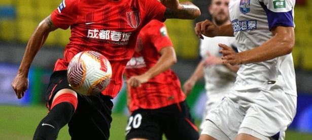 雷竞技-包含赛地聚焦：全明星赛今夜热度飙升，成都蓉城战术微调，压力陡增，年轻球员得到机会的词条