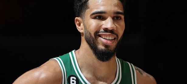 雷电竞-塔图姆连续七场比赛得分超过赛事规则更新，快船挑战极限！的简单介绍