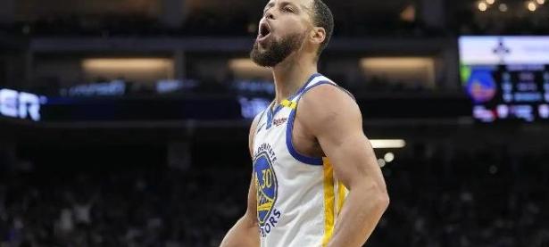 雷竞技- 库里在美国队比赛中关键助攻,大胜引发热议的是谁 