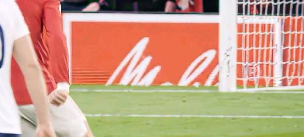 RAYBET-C罗迎来十二赛季高光表现，C9球迷沸腾！的简单介绍