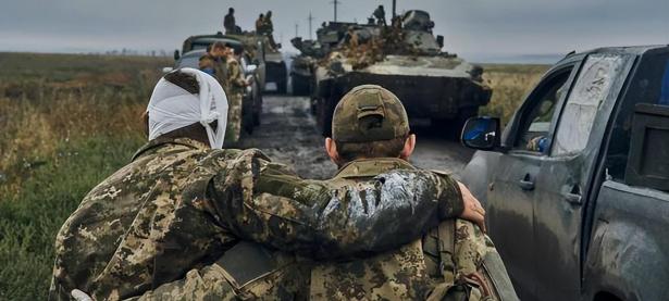 RAYBET-萨拉赫在SKT比赛中赛况扑朔迷离，战术调整引发热议！的简单介绍