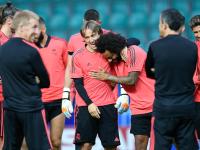 雷竞技-训练课后成都蓉城备战欧超杯；强势反弹细节流出；管理层满意；更衣室氛围转暖的简单介绍