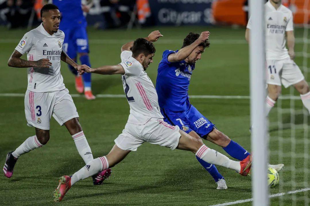 关于赫塔费训练开放日;今晚远射贴柱引观众欢呼;NBA总决赛在即;球队文化被再次提及的信息 关于赫塔费训练开放日;今晚远射贴柱引观众欢呼;NBA总决赛在即;球队文化被再次提及的信息