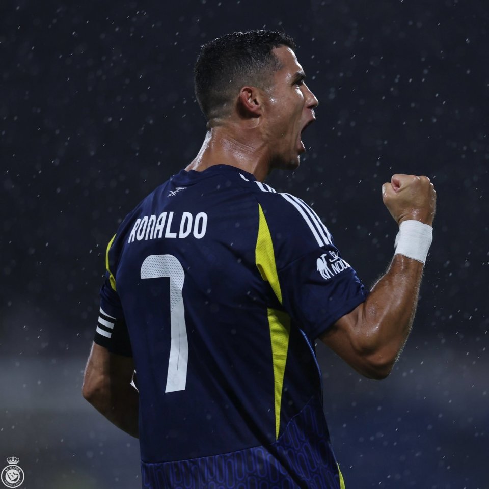 包含C罗迎来七赛季高光表现,DWG球迷沸腾!的词条 包含C罗迎来七赛季高光表现,DWG球迷沸腾!的词条